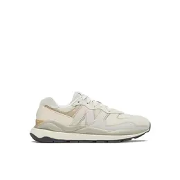 New Balance: Кеды  5740
