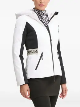 Ea7 Emporio Armani: Белая куртка 