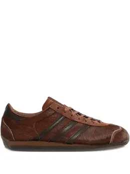 adidas: Коричневые кроссовки 