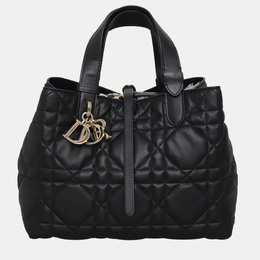Dior: Чёрная сумка 