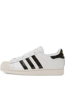 adidas: Белые кроссовки  Superstar