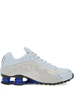 Nike: Светлые кроссовки  Shox R4