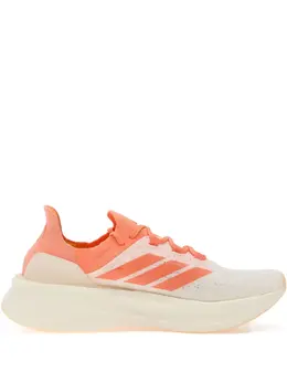 adidas: Белые кроссовки  UltraBoost