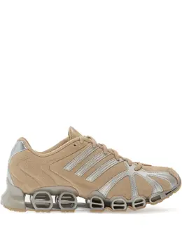 adidas: Бежевые кроссовки 