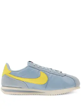 Nike: Светлые кроссовки  Cortez