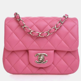 Chanel: Розовая сумка 