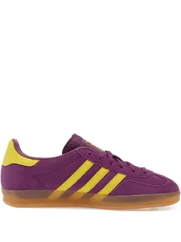adidas: Фиолетовые кроссовки  Gazelle