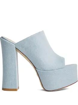 Stuart Weitzman: Светлые босоножки 