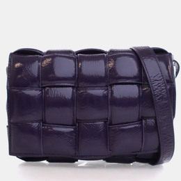 Bottega Veneta: Фиолетовая сумка  Cassette