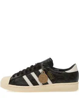 adidas: Чёрные кроссовки  Superstar