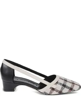 Manolo Blahnik: Белые туфли 