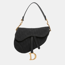 Dior: Чёрная сумка 