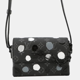 Louis Vuitton: Чёрная сумка 