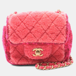 Chanel: Розовая сумка 