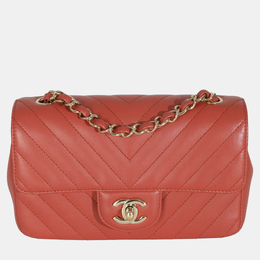 Chanel: Розовая сумка 
