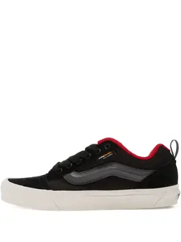 Vans: Чёрные кроссовки 