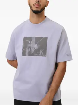 Calvin Klein: Футболка с принтом 