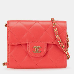 Chanel: Красный картхолдер 