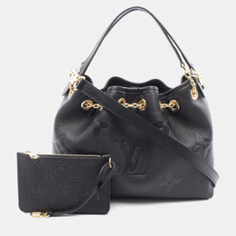 Louis Vuitton: Чёрная сумка 