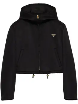 Prada: Чёрная куртка 