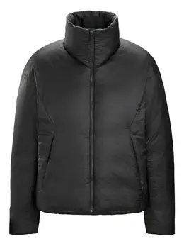 Arc'teryx: Чёрная куртка 