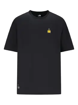 The North Face: Чёрная футболка  Mountain