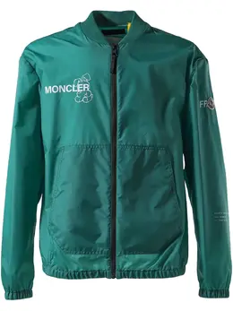 Moncler: Зелёная куртка 