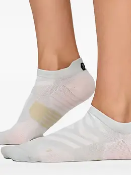 On Running: Светлые кроссовки 