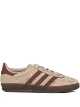 adidas Originals: Светлые кроссовки 
