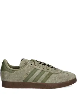 adidas: Зелёные кроссовки  Gazelle