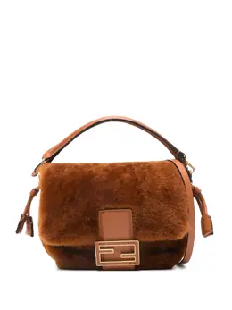 FENDI: Коричневая сумка через плечо  Baguette