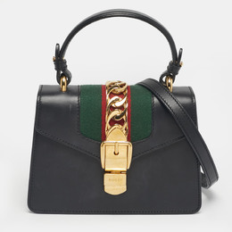 Gucci: Чёрная сумка на руку  Sylvie