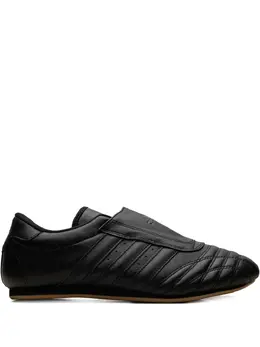 adidas: Чёрные кроссовки 
