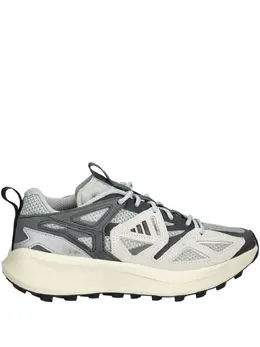adidas: Белые кроссовки 