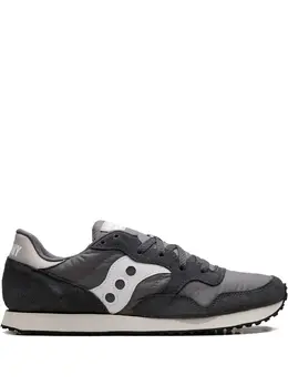 Saucony: Кроссовки 