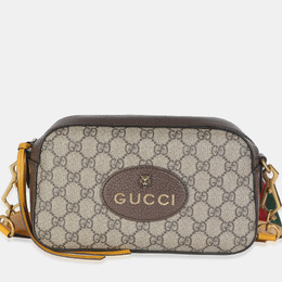 Gucci: Бежевая сумка  GG Supreme